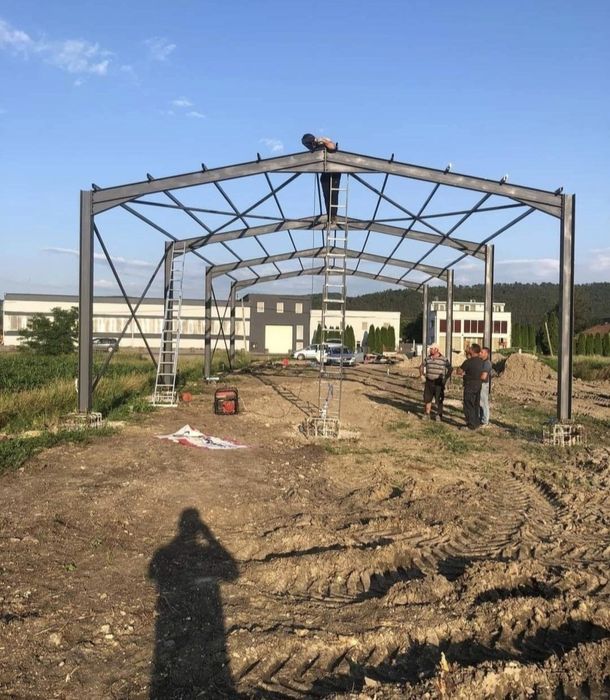 Vând hale structuri metalice
