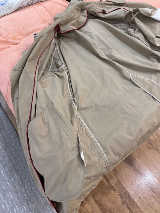 Продам плащ бежевый легкий