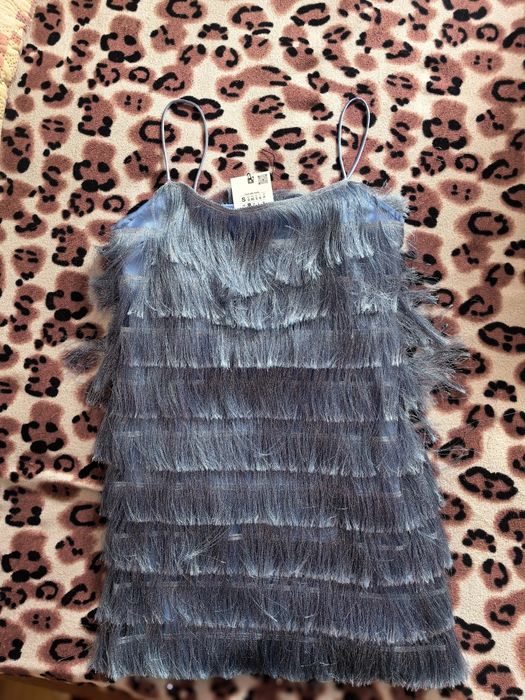 Рокля с ресни на Зара