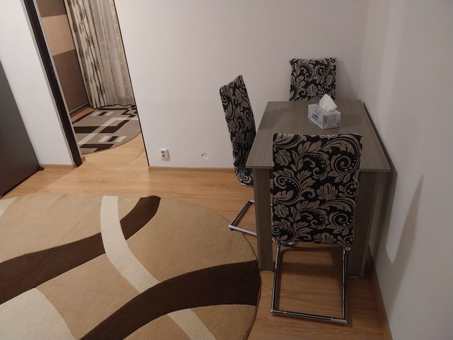 Apartament 2 camere de închiriat