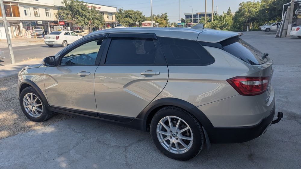 Lada Vesta Cross 2018 toza