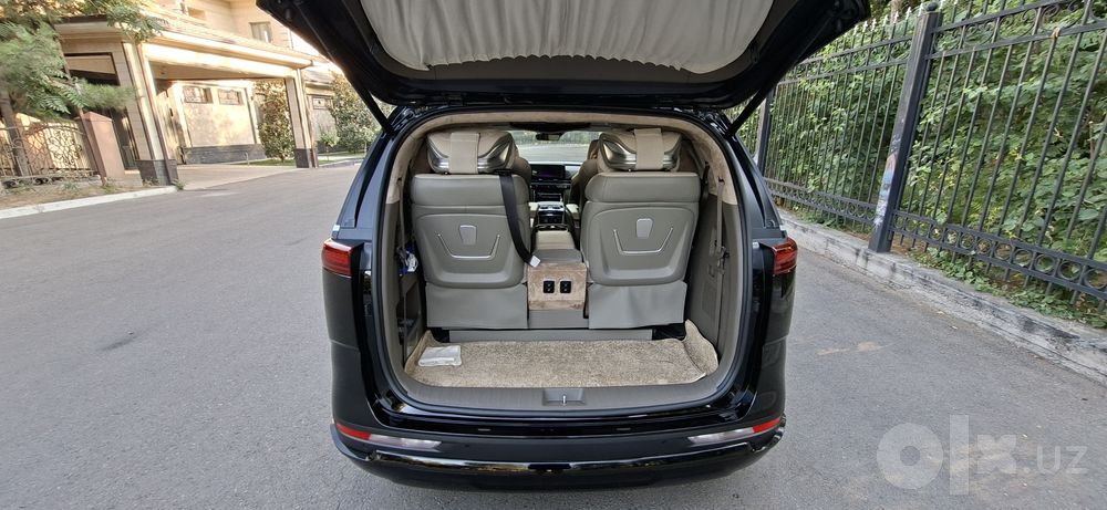 Продаётся Kia Carnival HI-LIMOUSINE
