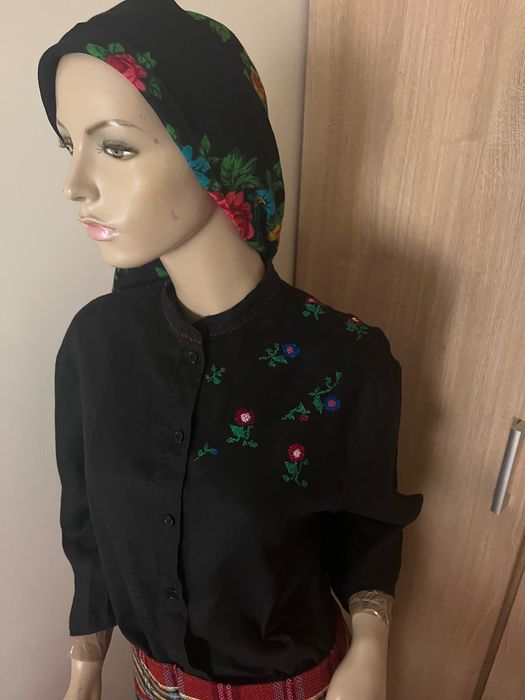 Дамска риза лен с ръчна бродерия шевица М , Zara
