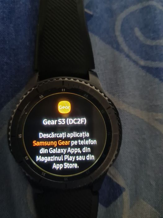 Vînd urgent smartwatch Samsung GearS3 frontier