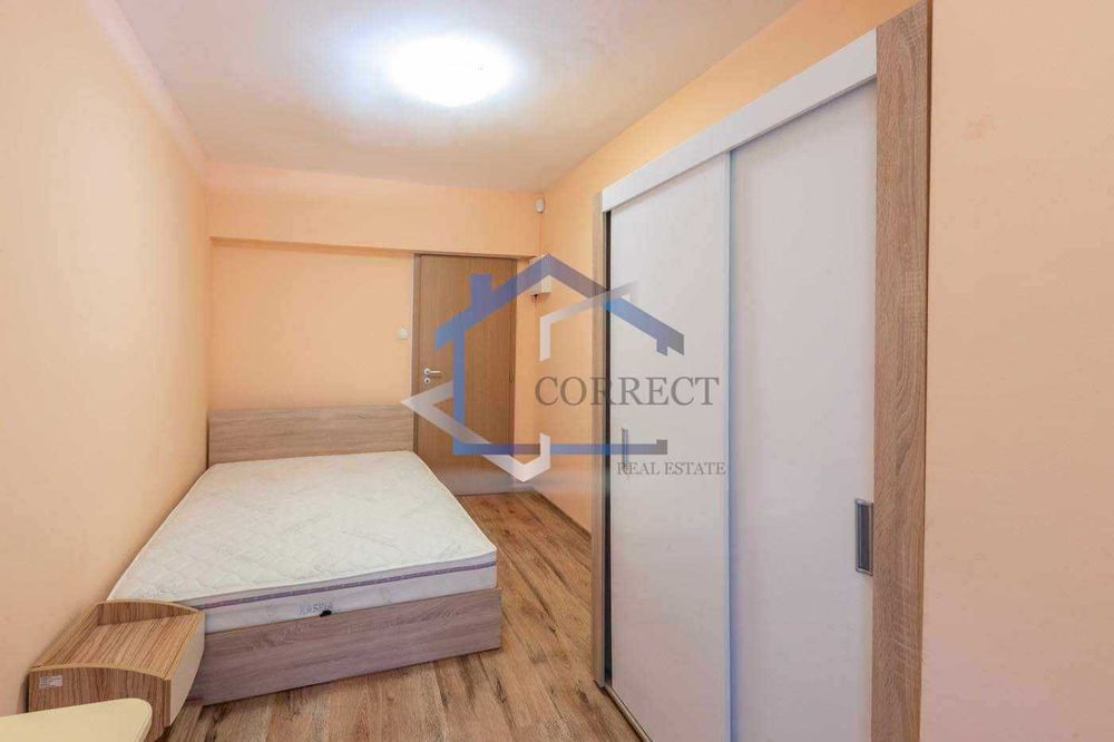 Дава се под наем Тристаен апартамент в Варна, Център - 90 кв.м за 500 € - Снимка #2