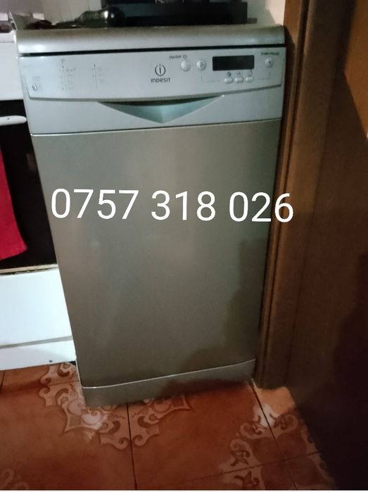 Repar la domiciliul clientului mașini de spălat haine , vase , etc..