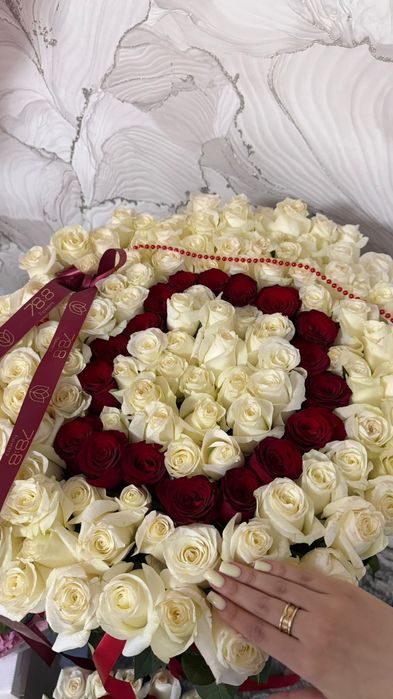 Метровые розы 151шт