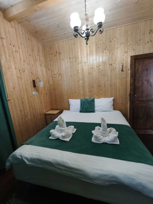 Cabană la munte Transalpina ciubăr retrasă fara vecini