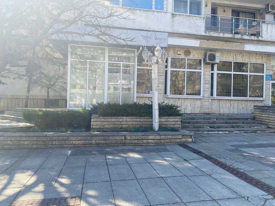 Дава се под наем Магазин в Каварна - 123 кв.м за 612 € - Снимка #6