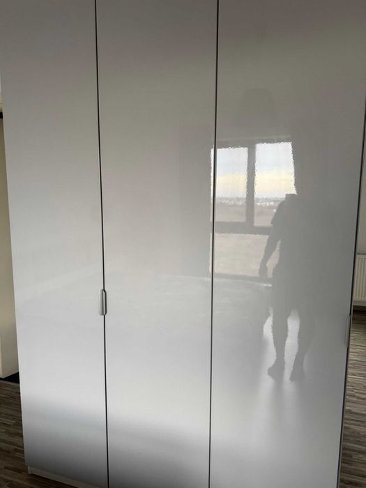 Dulap dormitor IKEA - in stare foarte buna (neutilizat)