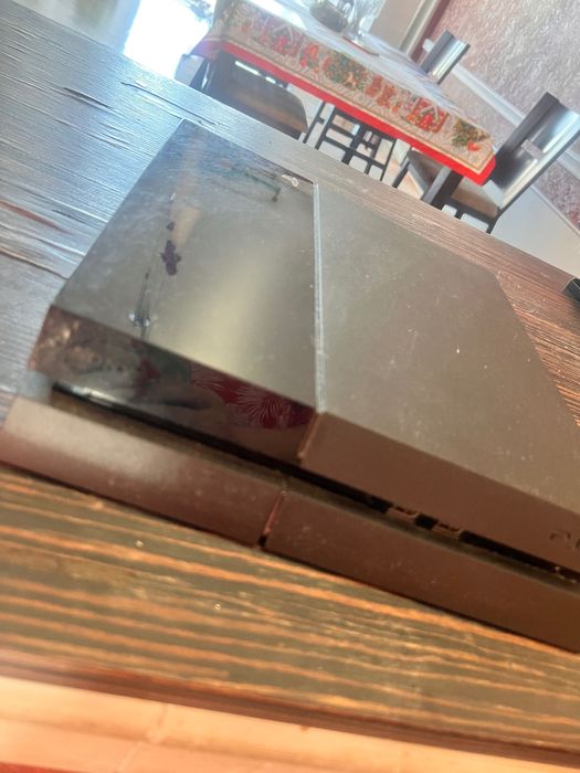 Приставка Sony PS4