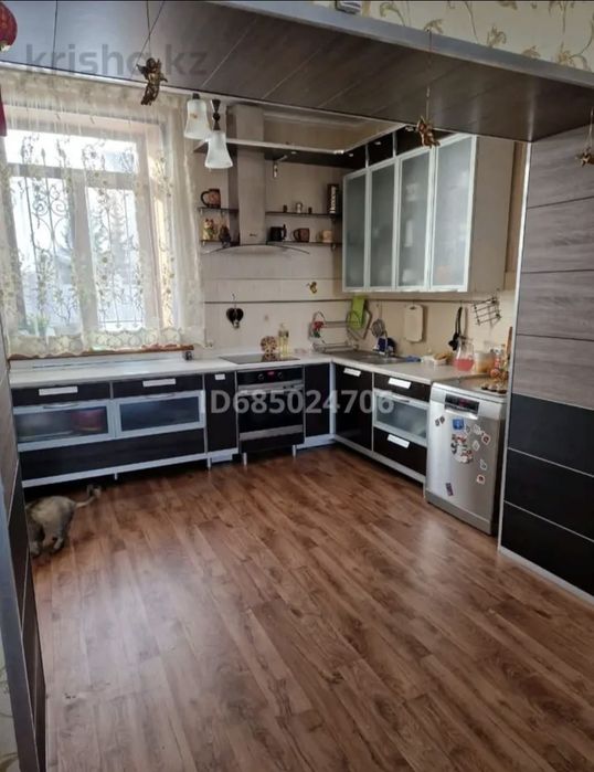 Продам дом. В отличном районе
