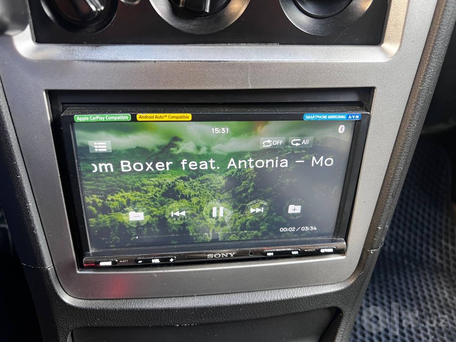 Sony XAV 3200 manitor