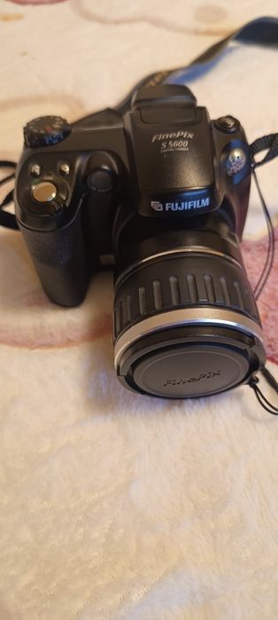 Aparat foto fujifilm și sony