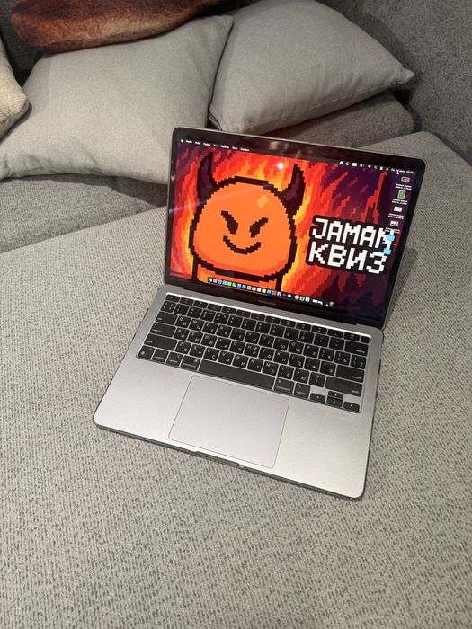MacBook Air 13” 2020 Intel Core i3 / 8 GB / 256 GB SSD / Space Gray