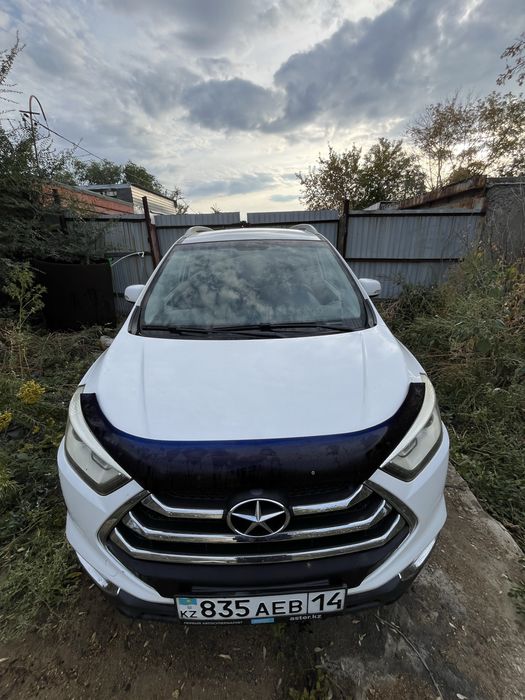 Продам машину JAC S3