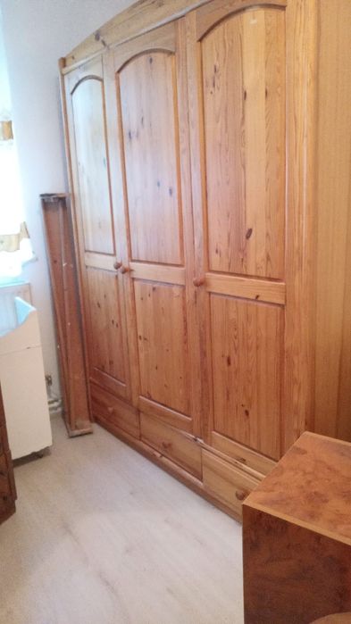 Vând mobila lemn masiv