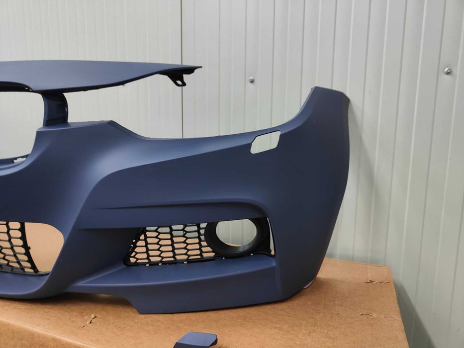 Bara fata Pachet M BMW Seria 3 F30 F31 (2012-2019) cu DEFECT