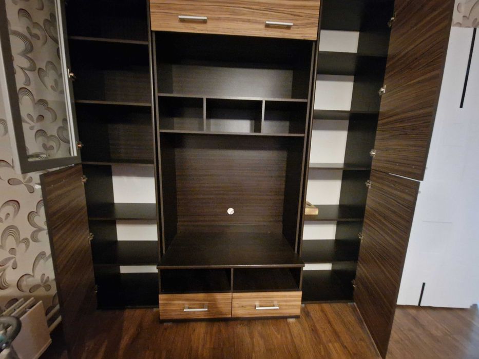 Продам стенку в отличном состоянии