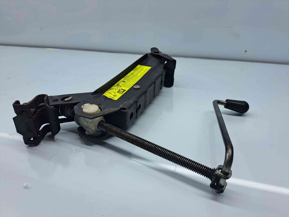 Set cric si cheie Seat Leon (1P1) FR [Fabr 2005-2011] 1K0011031J