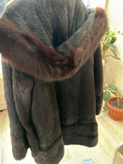Продам Шубу Натуральную