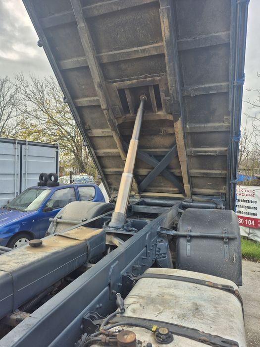 Vând scania basculanta înmatriculare 2006
Mașină funcționează foarte b