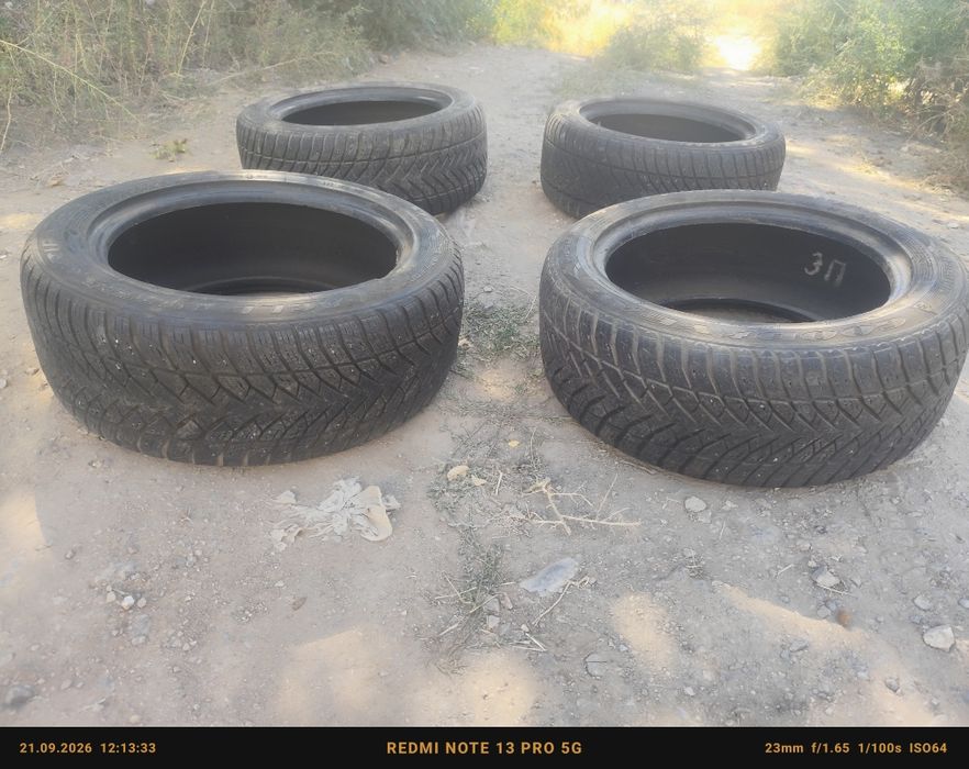 Продам комплект резины R17