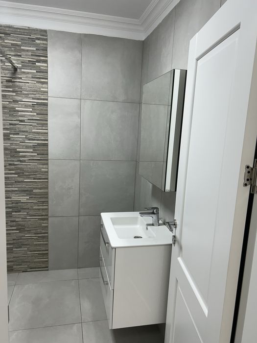 Apartament bloc privat cu parcare