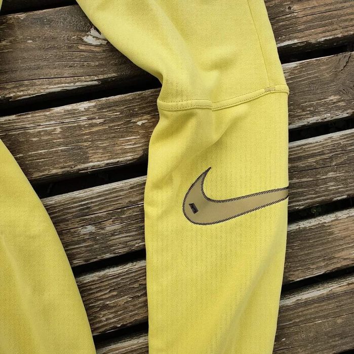 Дамско долнище Nike налични размери жълт цвят памучна материя ново