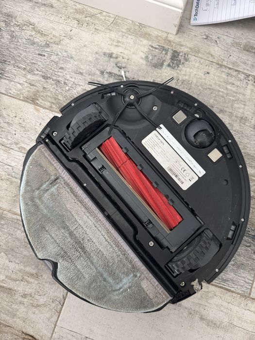 Roborock S7 robot aspirator cu mop