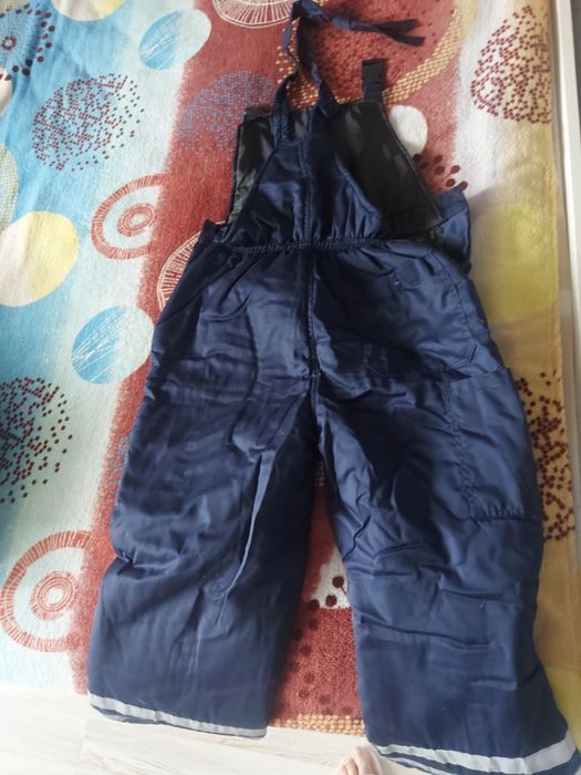 Продавам работно облекло