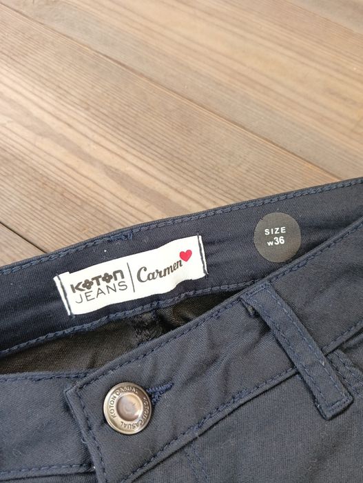 Джинсы черные Koton