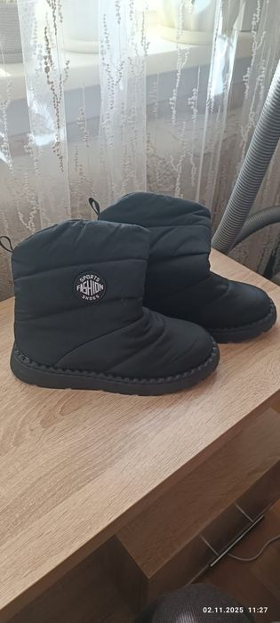 Продам угги, новые.