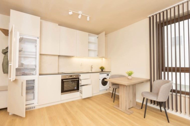 Дава се под наем Двустаен апартамент в София, Малинова долина - 60 кв.м за 647.19 € - Снимка #1