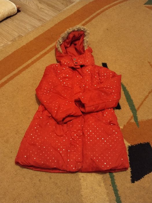 Продам детские куртки