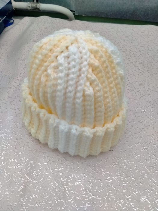 Продаю шапки ручной работы