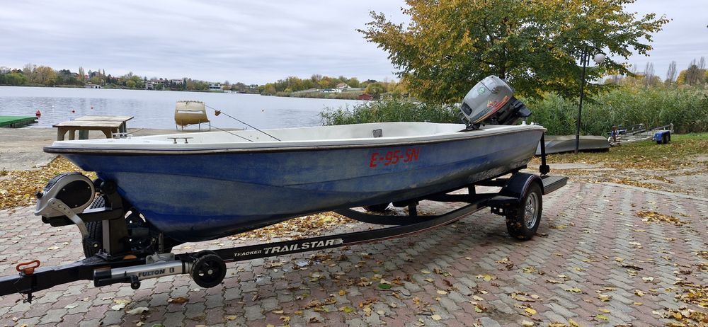 Ansamblu Barca cu Motor