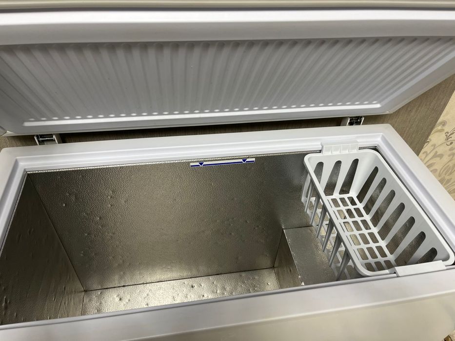 Продам морозильную камеру