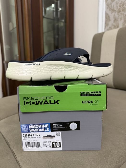 Оригинал кроксы и сланцы от бренда SKECHERS USA