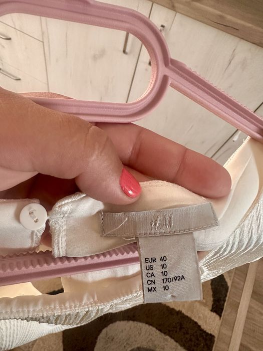 Официална рокля- цвят Екрю