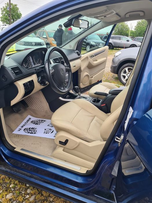 Mercedes Benz  A 180