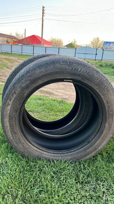 Шина на 235-55- R18
