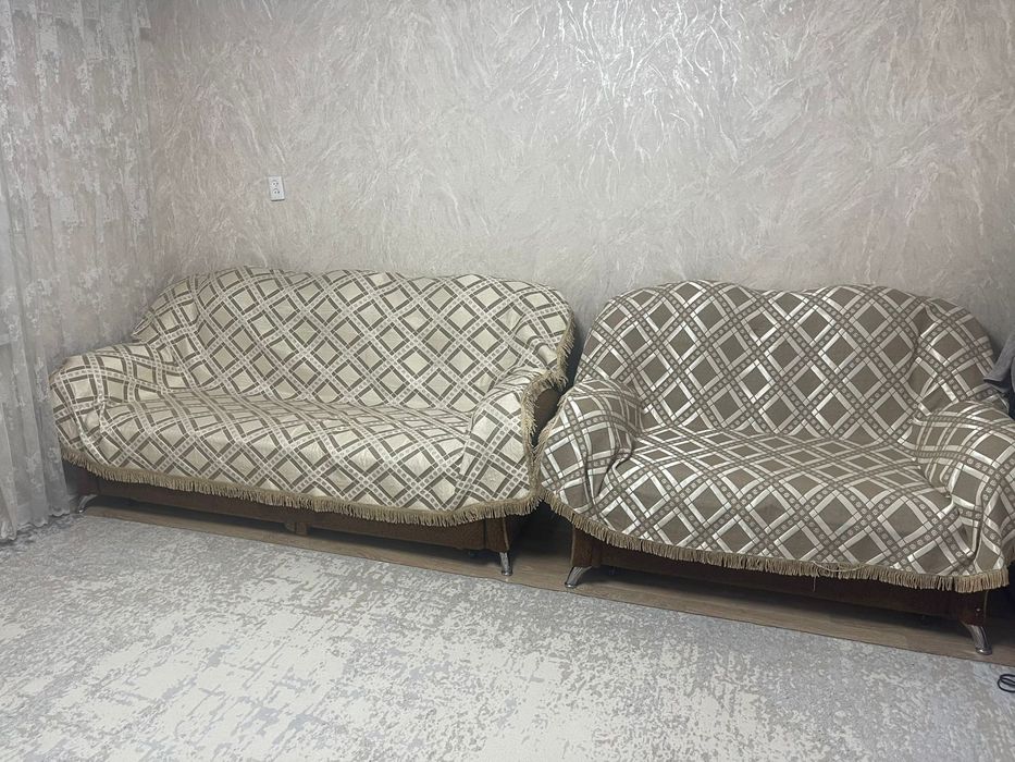 Продам хороший диван 2 шт