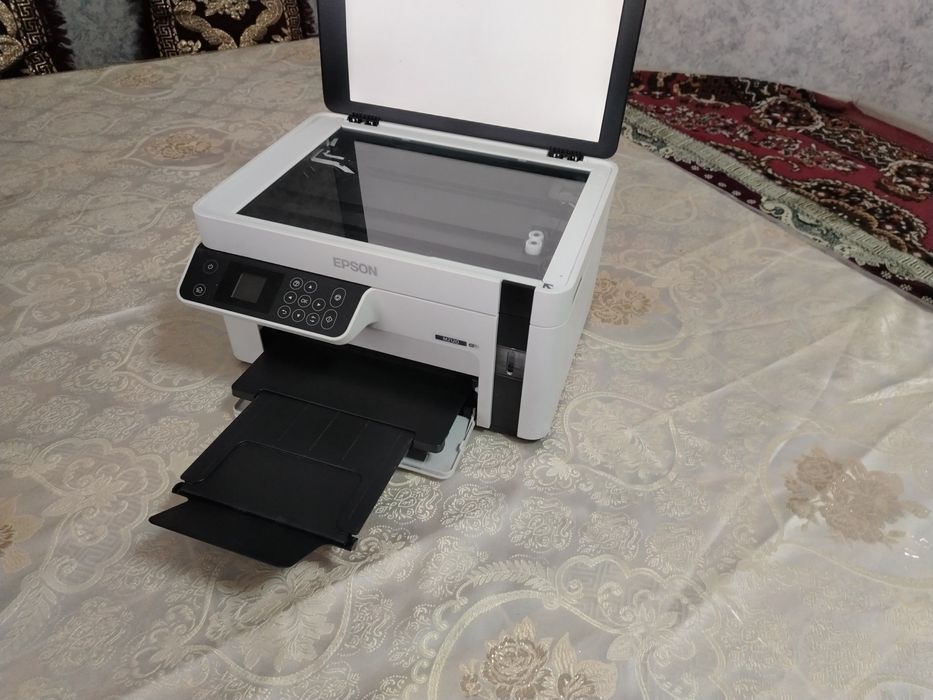 Epson M2120 xolati yangi