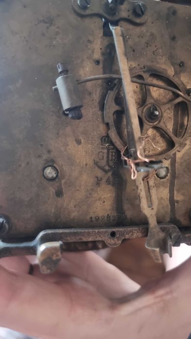 Часы старинные Gustav Becker