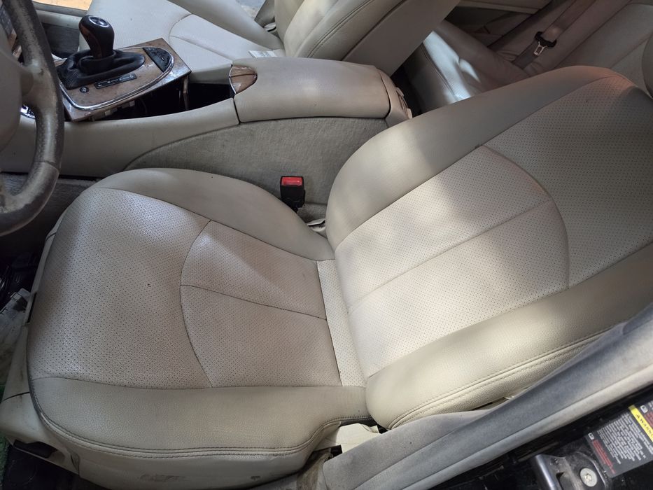 Салон Мерцедес W211 седан кожен бежов Mercedes E class w211 седалки
