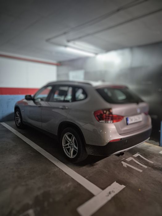 închiriez loc de parcare Campeador - langa Vox