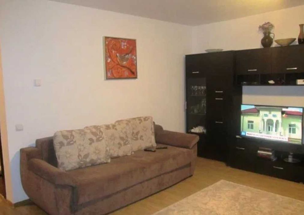 Дава се под наем Тристаен апартамент в Пловдив, Остромила - 75 кв.м за 239.7 € - Снимка #1