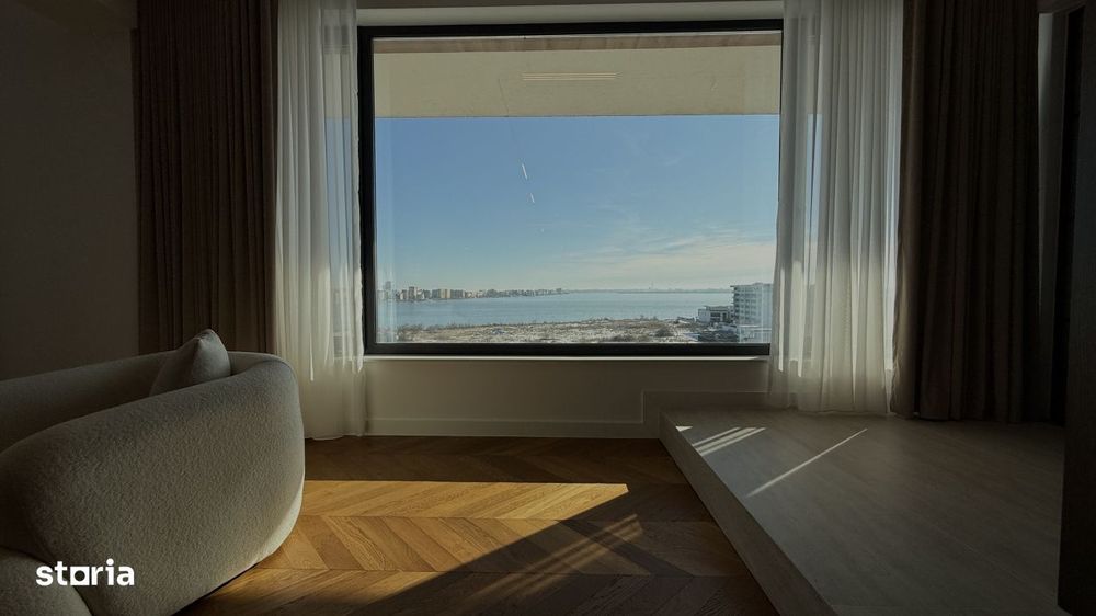 Penthouse pe bune, 5 camere, vedere la Mare si la Lac, 5 parcari subte