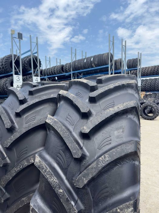 Cauciucuri 710/70 R42 Gri Radiale Noi 176/173A8 pt tractor John Deere